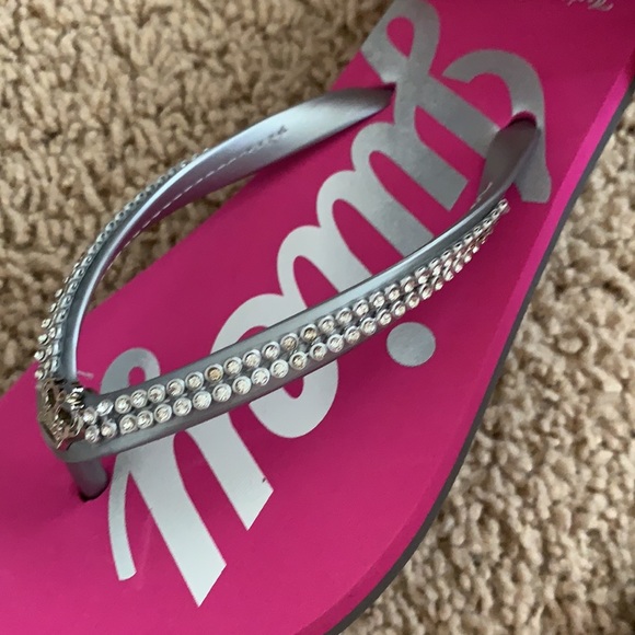 Juicy Couture slipper for little girl.New with tag - Picture 4 of 4